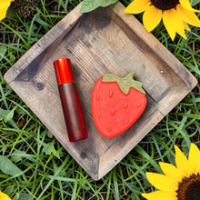 Load image into Gallery viewer, Strawberry Soap &amp; Perfume Oil Workshop
